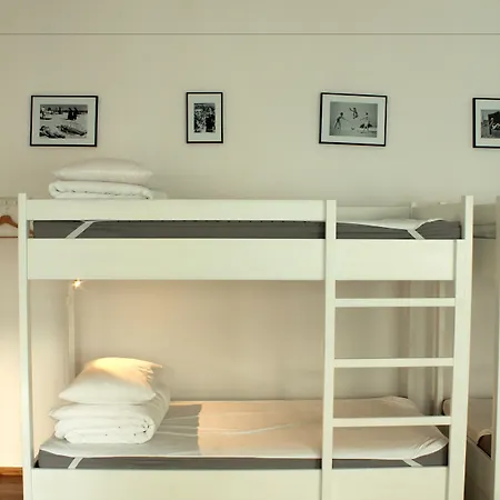 Hostel Sisters *
